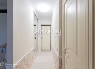 Продается однокомнатная квартира, 33.4 м2, Новосибирск, улица Ильича, 13, улица Ильича