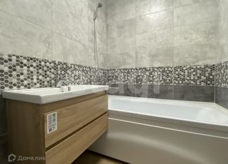 Продается 2-ком. квартира, 67.1 м2, деревня Ясенная, Днепровская улица, 19К3