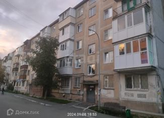 Продается однокомнатная квартира, 30 м2, Тюмень, улица Парфёнова, 36