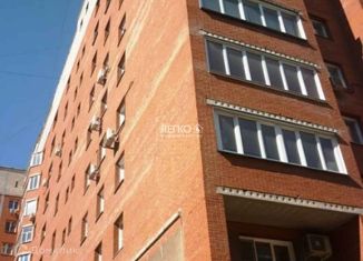 Продам трехкомнатную квартиру, 113 м2, Новосибирск, улица Писарева, 82, улица Писарева