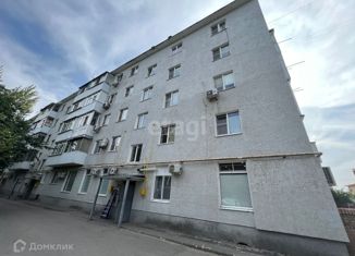 Продаю 2-комнатную квартиру, 42.1 м2, Волгодонск, улица Максима Горького, 77/1