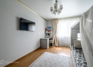 Продается 2-комнатная квартира, 65 м2, Екатеринбург, Кольцевая улица, 39, Кольцевая улица