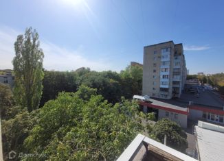 Продажа 3-ком. квартиры, 64 м2, Ставропольский край, улица Ленина, 470