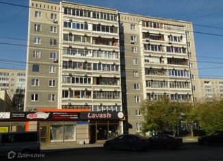 Продаю трехкомнатную квартиру, 63 м2, Екатеринбург, улица Викулова, 38А, метро Динамо