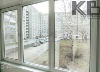 Продам 4-ком. квартиру, 70 м2, Новосибирск, улица Баумана, 4, улица Баумана