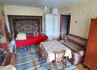 Продажа 2-ком. квартиры, 40.5 м2, поселок Новый Быт, Молодёжная улица, 4