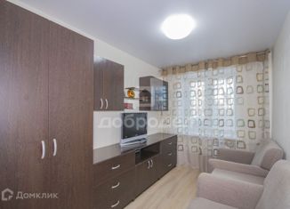 Продается 3-комнатная квартира, 59.8 м2, Екатеринбург, улица Карла Маркса, 60, улица Карла Маркса