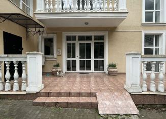 Продаю трехкомнатную квартиру, 95 м2, Алупка, улица Ленина, 9Л