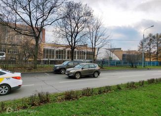 Продам 1-ком. квартиру, 33 м2, Москва, станция Локомотив, Сиреневый бульвар, 1к5