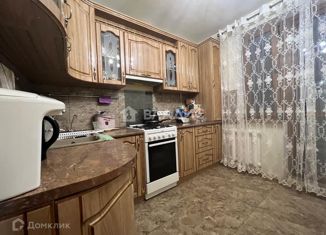 Продам двухкомнатную квартиру, 54 м2, Крым, улица Ешиль Ада, 2