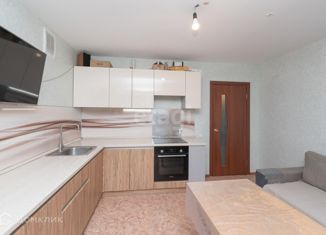 Продается 1-комнатная квартира, 41.8 м2, Пермский край, улица Карбышева, 41