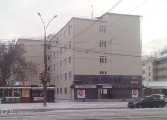 Продаю комнату, 15.3 м2, Екатеринбург, улица Малышева, 138, улица Малышева