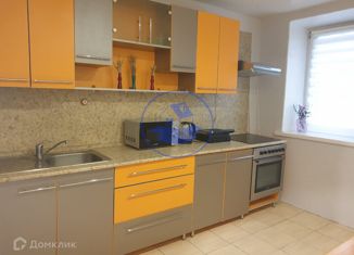 Продажа 2-ком. квартиры, 50 м2, Новосибирск, улица Дмитрия Донского, 32/1