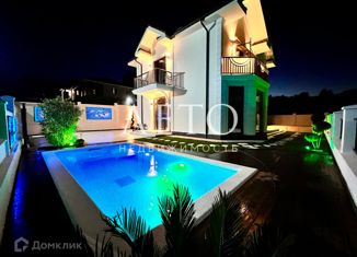 Продаю дом, 215 м2, село Краевско-Армянское, улица Саят-Нова, 24