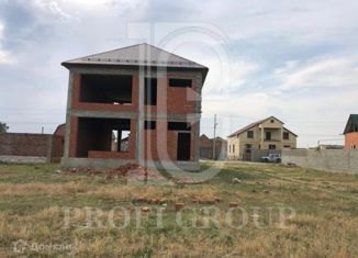 Продаю дом, 250 м2, городской округ Махачкала, микрорайон Караман-5, 3