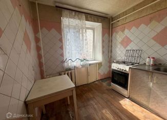 Трехкомнатная квартира на продажу, 50.2 м2, Саратов, проспект Энтузиастов, 50А