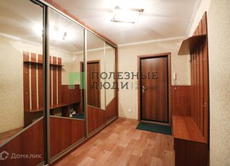 Продается 3-комнатная квартира, 96 м2, Барнаул, улица Антона Петрова, 214