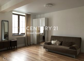 Продаю трехкомнатную квартиру, 70.1 м2, Москва, улица Толбухина, 7к1, улица Толбухина