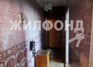 2-комнатная квартира на продажу, 40 м2, рабочий посёлок Усть-Абакан, улица 22-го Партсъезда, 21