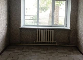 Продажа 2-комнатной квартиры, 40.4 м2, Оренбургская область, улица Довженко, 43