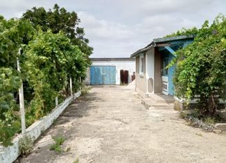 Продаю дом, 100 м2, поселок городского типа Первомайское, Школьная улица, 8