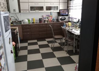 Дом на продажу, 92 м2, поселок городского типа Вейделевка, улица Свободы, 4