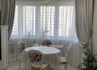 Продам 2-ком. квартиру, 60 м2, Московский, улица Москвитина, 7