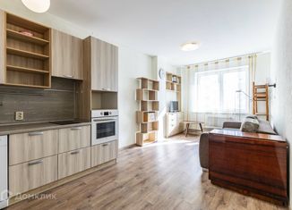 Продается 1-комнатная квартира, 51.5 м2, Свердловская область, улица Амундсена, 118А