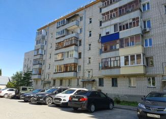 Продажа двухкомнатной квартиры, 66 м2, Казань, улица Солидарности, 32
