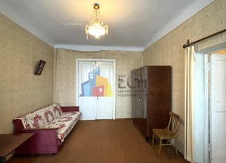 Продажа 2-комнатной квартиры, 43.9 м2, Алексин, Заводская улица, 5