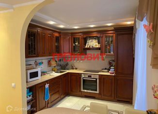 Продам 4-ком. квартиру, 82 м2, Новосибирск, улица Федосеева, 2, улица Федосеева