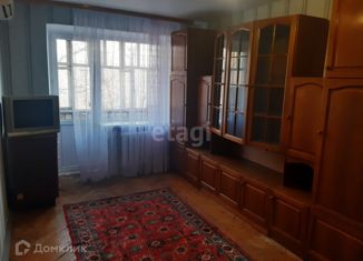 Продам 1-комнатную квартиру, 33 м2, Невинномысск, улица Гагарина, 48