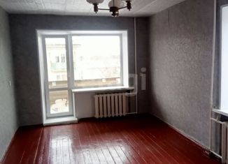 Продается однокомнатная квартира, 30.5 м2, Кыштым, улица Челюскинцев, 55А