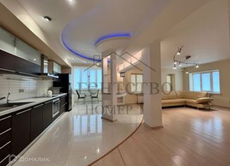 Сдаю в аренду трехкомнатную квартиру, 128 м2, Новороссийск, Молодёжная улица, 4А