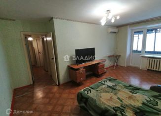 Продается 2-комнатная квартира, 47 м2, Волгоград, улица Грамши, 53, Тракторозаводский район