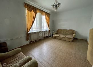 Продам трехкомнатную квартиру, 71.1 м2, Артём, улица Пархоменко, 23