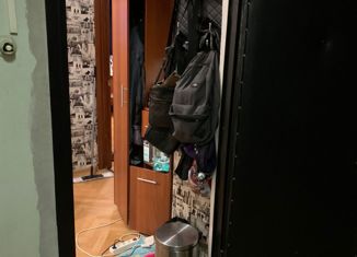 Продаю 2-ком. квартиру, 33 м2, Москва, Кременчугская улица, 9, Кременчугская улица