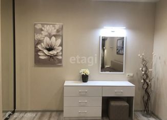 Сдается в аренду 2-ком. квартира, 57 м2, Челябинск, улица Энгельса, 4