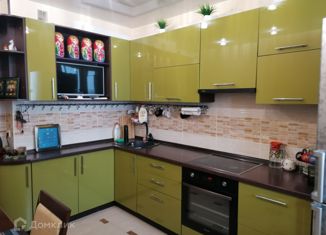 Продаю 2-ком. квартиру, 56 м2, Ковров, улица Ватутина, 86