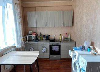 Продается 1-комнатная квартира, 40.4 м2, Киров, улица Пархоменко, 9