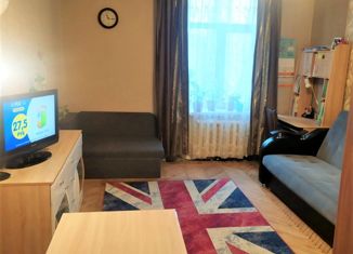 Продаю комнату, 81 м2, Санкт-Петербург, улица Ткачей, 76, улица Ткачей