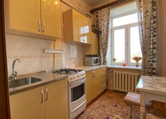 Продается 2-комнатная квартира, 57 м2, Татарстан, улица Лядова, 9