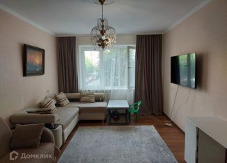 Продается 3-ком. квартира, 71 м2, Владикавказ, Весенняя улица, 15к3, 11-й микрорайон