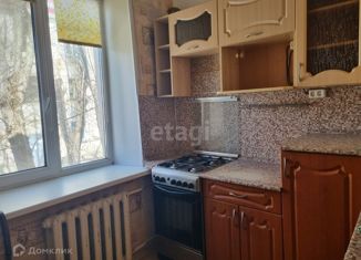 Продажа трехкомнатной квартиры, 58 м2, Курган, улица Кремлёва, 6, жилой район Центральный