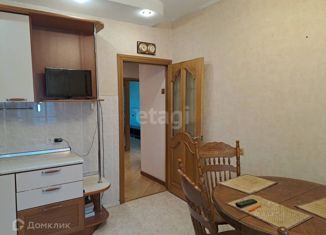 Продам 3-ком. квартиру, 82 м2, Новосибирск, Серебренниковская улица, 4/1, Серебренниковская улица