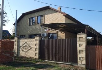 Продаю дом, 200 м2, станица Гостагаевская, улица Пирогова, 35А