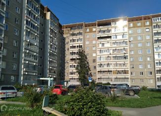 Продажа 3-ком. квартиры, 64 м2, Екатеринбург, метро Ботаническая, улица Академика Постовского, 12А