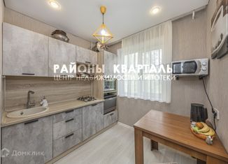 3-комнатная квартира на продажу, 59.2 м2, Челябинск, Российская улица, 165