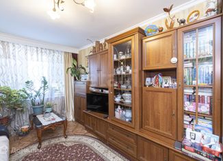 Продаю 2-ком. квартиру, 39.6 м2, Севастополь, Парниковая улица, 2А