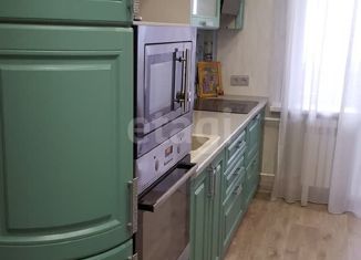 Продам 4-комнатную квартиру, 87.1 м2, Губкин, Севастопольская улица, 99